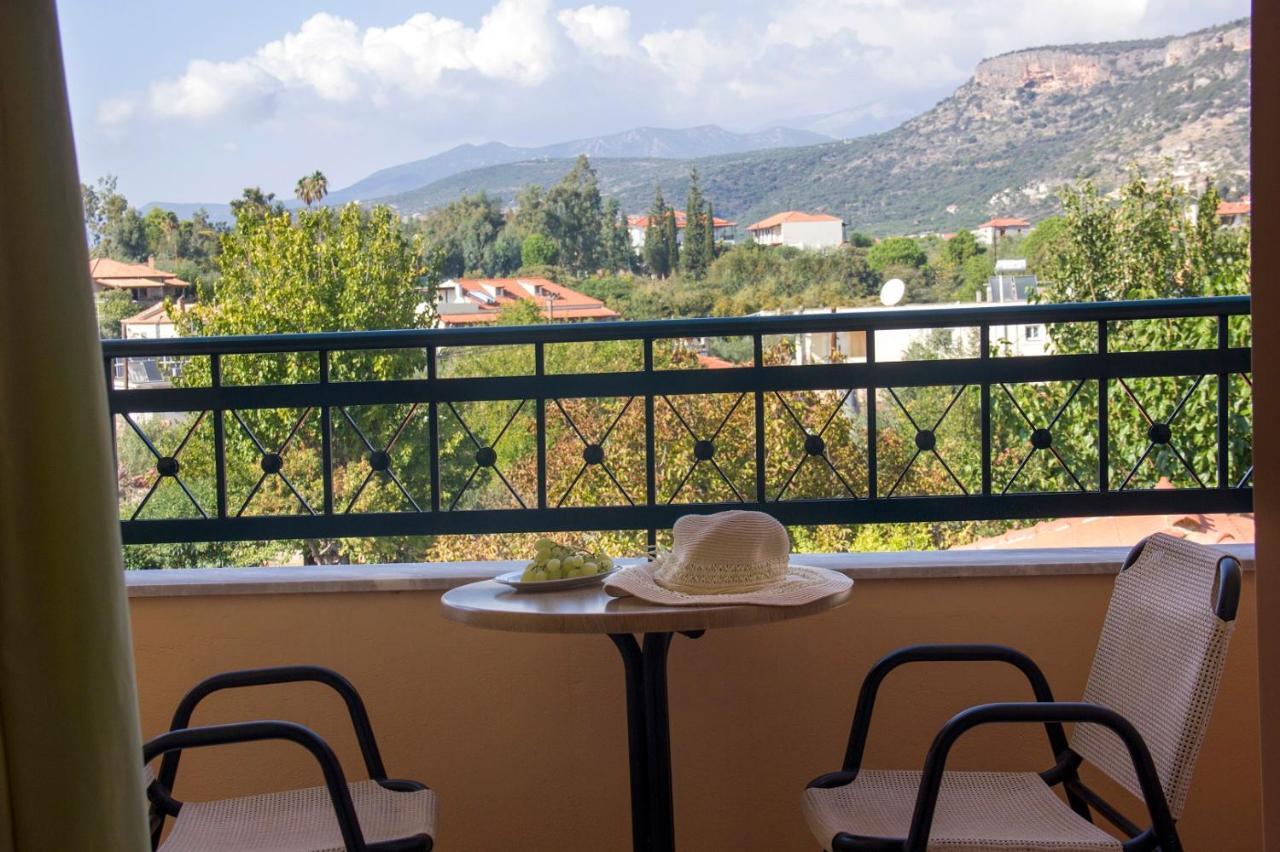Lefktron Hotel 2*
